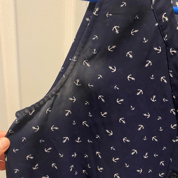 🔴10/$10! Maurices Sheer Anchor Tie Front Tank - Picture 6 of 6